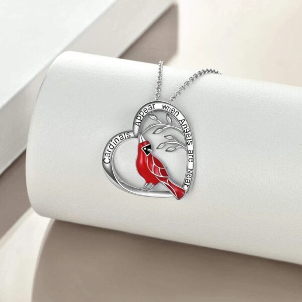 Creative Heart Shaped Cardinal Necklace - Image 10