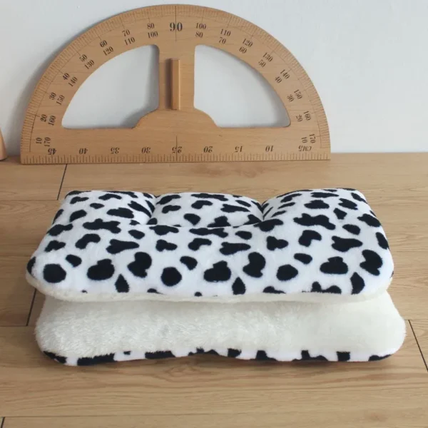 Flannel Pet Mat Dog Bed Cat Bed Thicken Sleeping Mat Dog Blanket Mat For Puppy Kitten Pet Bed for Small Large Dogs Pet Supplies - Image 2